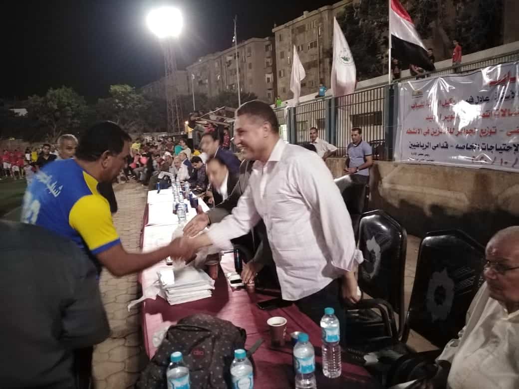وكيل وزارة الشباب والرياضة: يُكريم أبطال حرب أكتوبر وقدامى الرياضيين بمركز شباب مدينة الحوامدية (صور)