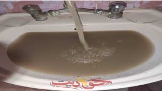 بالفيديو .. عاجل لمحافظ الجيزة : اختلاط مياه الشرب بالمجارى فى الحوامدية .. الأهالى اصبنا بالفشل الكلوى فهل من مجيب ؟