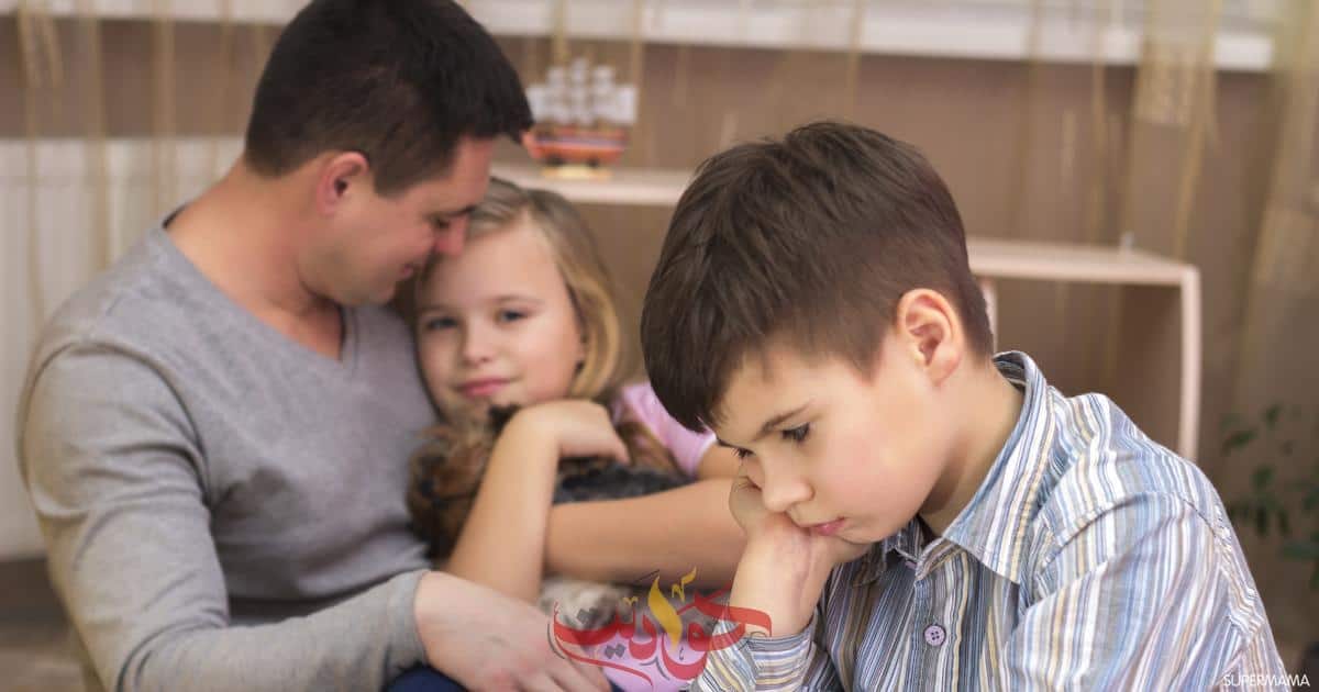 الغيرة بين الأطفال سببها سلوكيات الوالدين الخاطئة .. اتبع هذه النصائح لحمايتهم