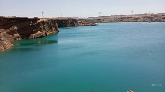 بالفيديو والصور .. أهالى الصف لمحافظ الجيزة : حتى لا تتكرر كارثة الديسمى .. المحجر الذى أنقذ المدينة الشتاء الماضى ممتلئ بالمياه فأين ستذهب مياه السيول هذا العام لو لم يتم تفريغه؟