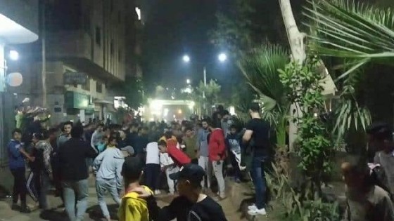 شاهد بالفيديو .. فرحة جماهير الاهلى بالحوامدية بالفوز بنهائى مباراة القرن