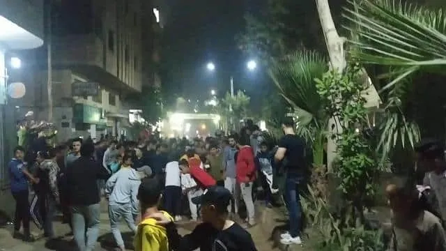 شاهد بالفيديو .. فرحة جماهير الاهلى بالحوامدية بالفوز بنهائى مباراة القرن