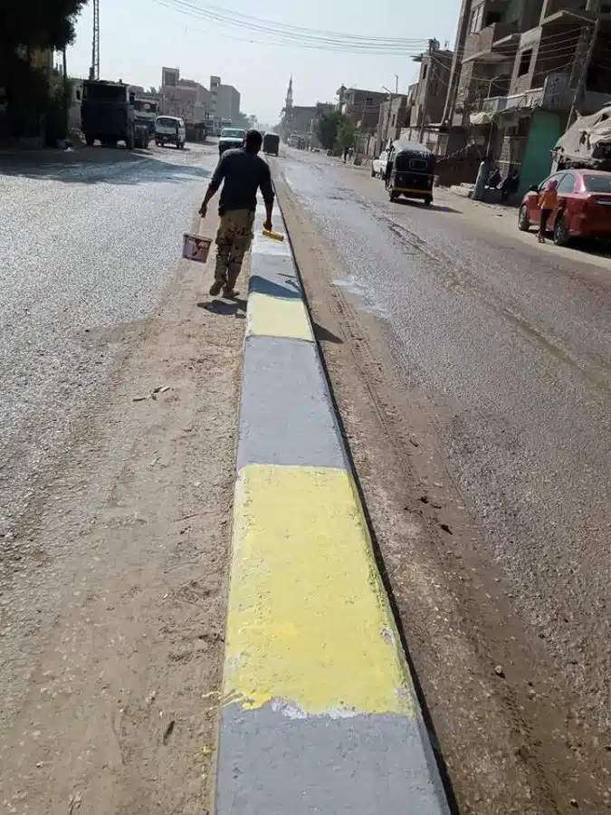 تجريد طريق نزلة سلام  وتل حماد وإنارة بعض الشوارع ودهان بلدورات الطريق 21 بالفهميين فى حملة لمجلس مدينة الصف