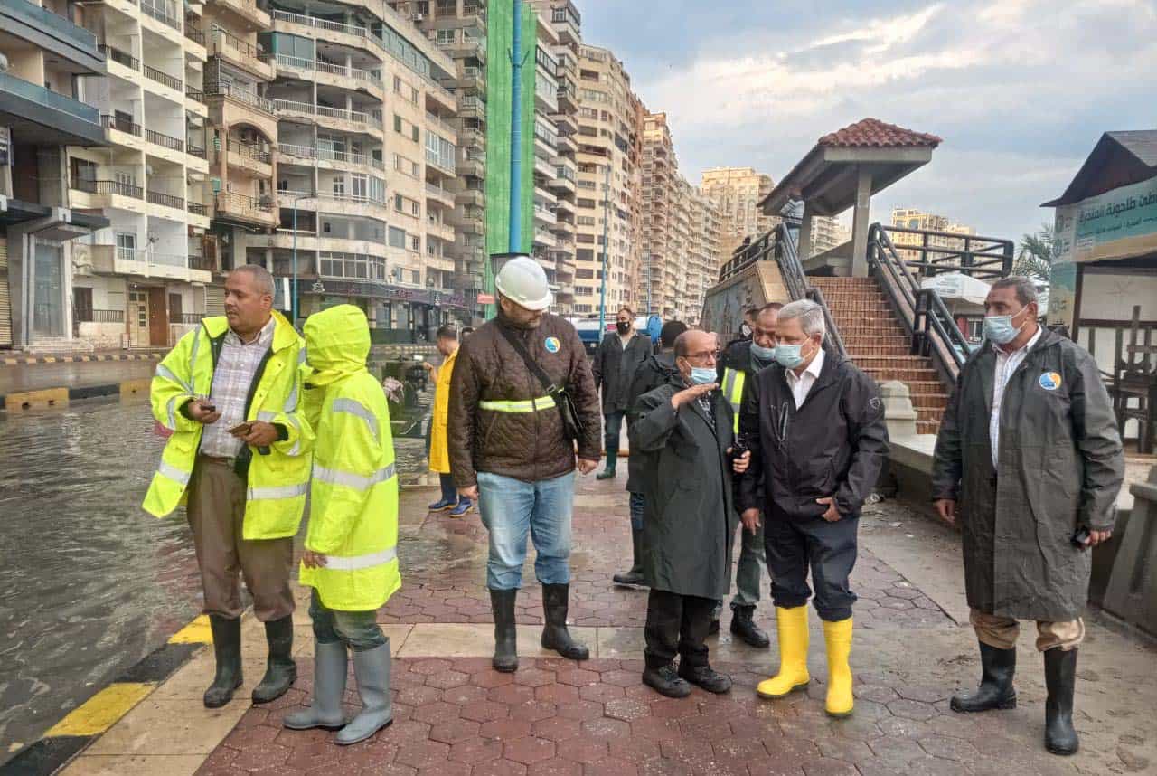 رسلان: هطول الأمطار بكثافة أدى إلى تكوين تجمعات كبيرة .. عمليات شفط المياه مستمرة بالإسكندرية