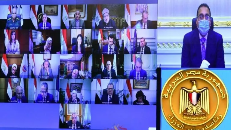 الوزراء: إغلاق أى محال لا تلتزم بالإجراءات الاحترازية لمواجهة كورونا فى "البلاك فرايداي"
