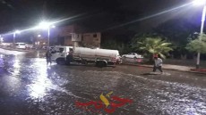 هطول الأمطار على مناطق متفرقه بالجيزة .. المحافظة تدفع بمعدات الشفط لرفع اثارها