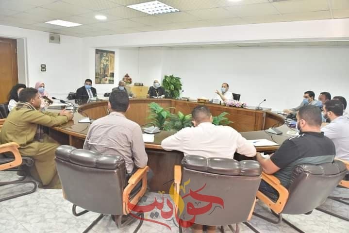 خلال لقائه الاسبوعي .. محافظ أسيوط يلتقى 15 مواطناً من ذوى الهمم وكبار السن ويوجه بتقديم المساعدات العاجلة والرعاية الصحية لهم