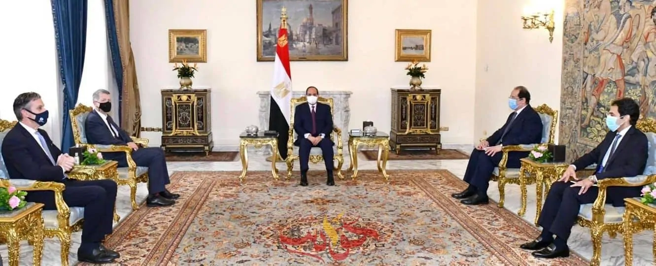لتعزيز التعاون الأمني والاستخباراتي .. الرئيس السيسى يستقبل رئيس المخابرات البريطانية