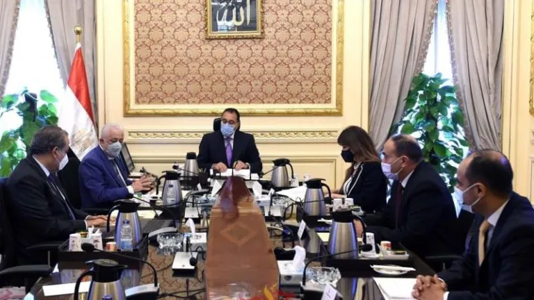 مدبولى: يوجه بسرعة إنهاء وتسليم ٦ مدارس جديدة