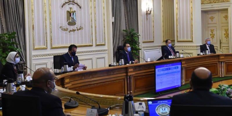 مدبولى يناقش تطورات إعلان نتائج لقاحات فيروس كورونا