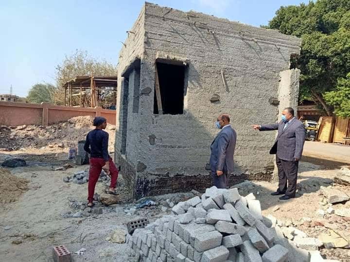 محافظ أسيوط يُكلف بتكثيف المتابعات الميدانية للمشروعات ومستوى الخدمات والنظافة بالمراكز والقرى