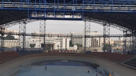 وزير الرياضة يتفقد أعمال تطوير الصالة المغطاة ومضمار الدراجات بإستاد القاهرة