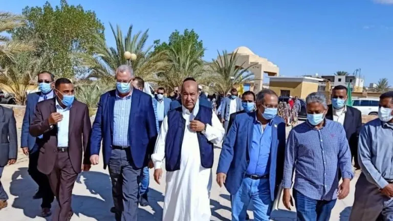 لهذه الاسباب .. وزير الزراعة ومحافظ مطروح يجتمعان مع عمد وعواقل سيوة