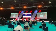 رئيس جامعة القاهرة يلقي كلمة تأسيسية في افتتاح مؤتمر الاقتصاد الرقمي في دولة الإمارات العربية المتحدة