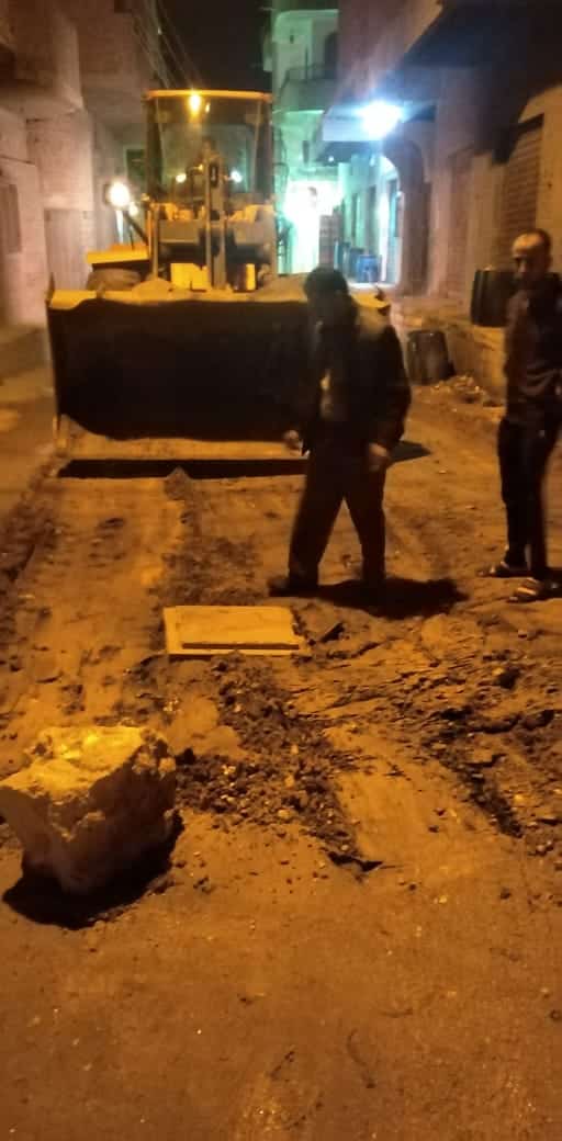 فى استجابة سريعة لشكوى الاهالى..شفط مياه الصرف وتغطية البلاعات وإعادة تمهيد الشارع بمنطقة ابو العلا بالصف جيزة
