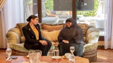 شاهد بالصور .. ياسمين صبري تستقبل سيدة المطر فى منزلها