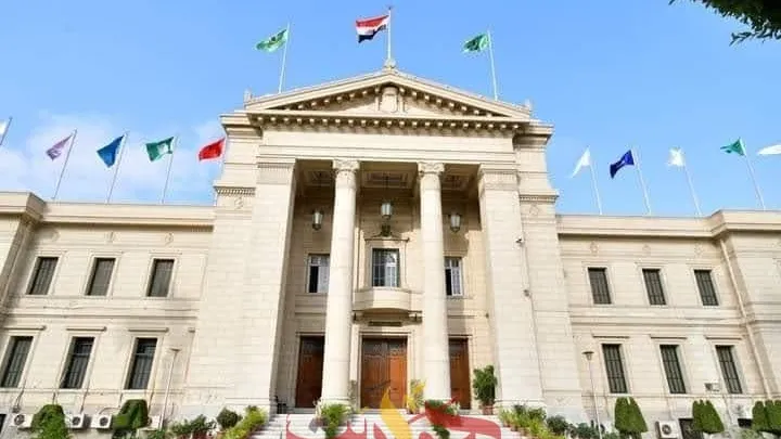 جامعة القاهرة تنفذ أكبر خطة للأنشطة الطلابية بنظام الـ"أون لاين"
