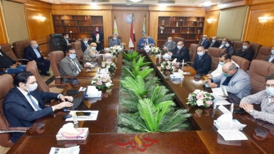 تكريم الشركات الفائزة فى مسابقة المنشآت المثالية للتخلص الآمن من الصرف الصناعي