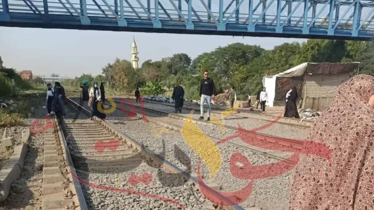 شاهد بالفيديو: فتحة الموت تنتقل من البدرشين إلى عزبة مدكور فى أبو النمرس