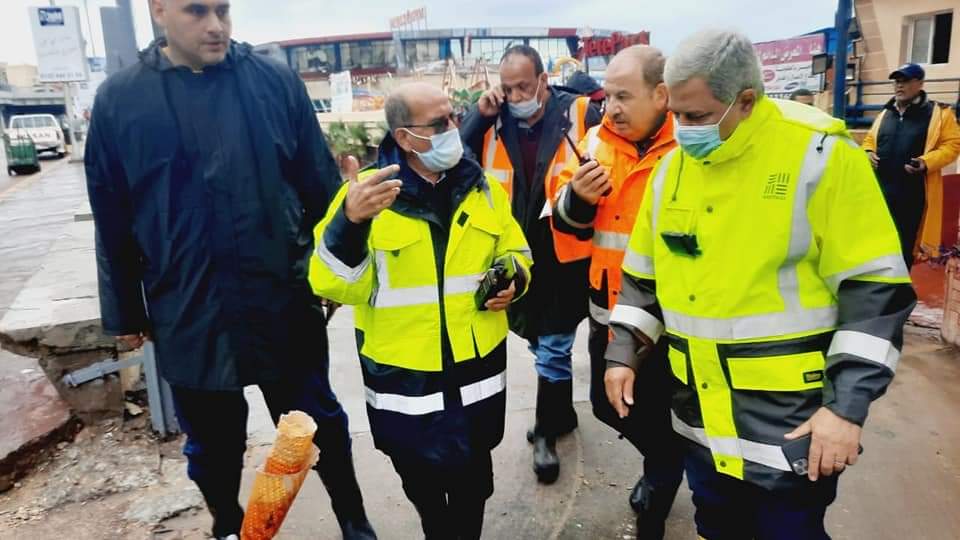 بالصور .. رسلان: استمرار حالة الاستنفار والاستعداد القصوى .. شفط مياه الأمطار من شوارع الاسكندرية