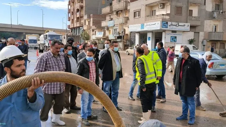 سقوط أمطار غزيرة على مدينتى ادكو ورشيد  فى البحيرة