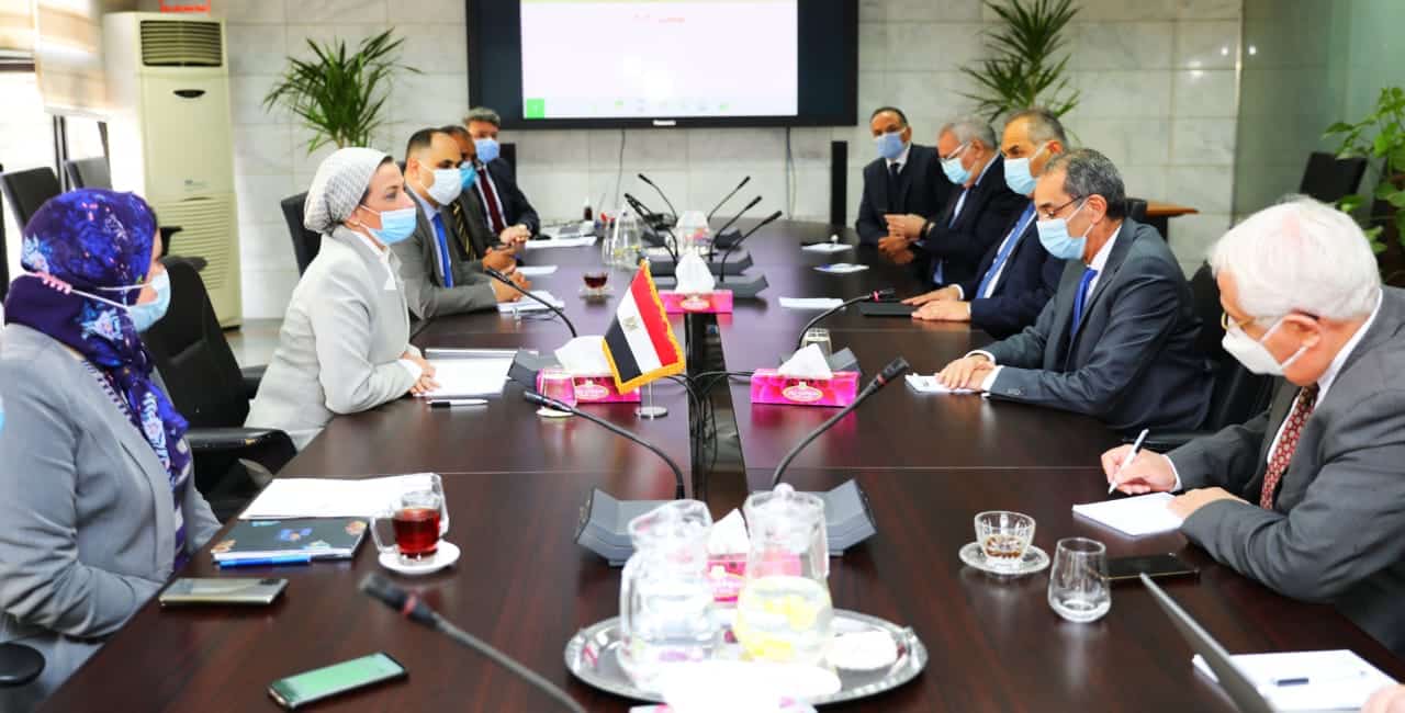 وزيرة البيئة: نتطلع لزيادة عدد مصانع تدوير المخلفات الإلكترونية ومزيد من الإستثمارات مع القطاع الخاص 