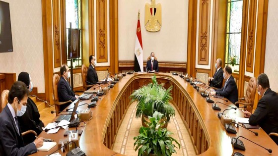 الرئيس السيسي يوجه بمنح حافز نقدي لراغبي إحلال السيارات المتقادمة