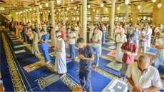 فى حاله الاصابه بالكورونا.. ما حكم ذهابي لصلاة الجمعة بالكمامة؟