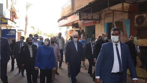 ميل عقار في مصر القديمة.. وإخلائه من السكان
