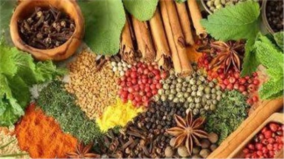 تعرفي على.. أعشاب للتخسيس بدون رجيم