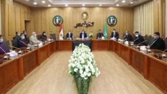 محافظ المنوفية يوافق على شراء 500 أسطوانة أكسجين كدعم إضافى لقطاع الصحة
