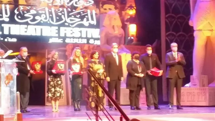 وزيرة الثقافة تكرم 6 رموز مسرحية في المهرجان القومي للمسرح