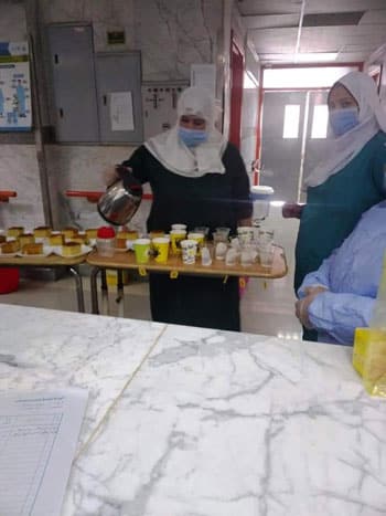 بالصور.. حفلة شاى وكيك من تمريض مستشفى التأمين الصحى ببنى سويف لمرضى كورونا
