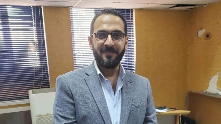 اخصائى : لا يجرى المشتبه بإصابته بكورونا التحاليل الا بعد مرور يومين من ظهور الأعراض.. والأشعة المقطعية بعد 3 أيام أو اذا قلت نسبة الأكسجين عن 92 %..وتناول الطعام والعامل النفسى أهم عوامل الشفاء