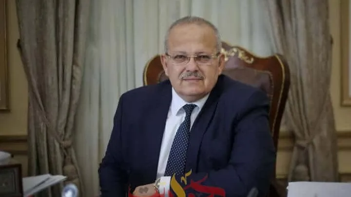 الخشت: ينهي أزمة طالب الطب ويصدر قرارا بالسماح له بدخول الامتحانات