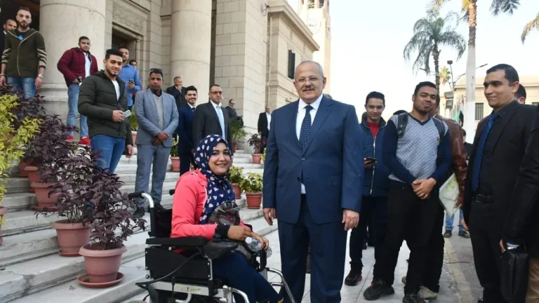 الخشت يهنيء طلاب جامعة القاهرة من القدرات الخاصة بمناسبة اليوم العالمي