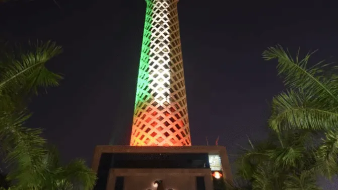 إحتفاءاً بزيارة ولى عهد أبو ظبى .. إضاءة برج القاهرة بعلم الإمارات