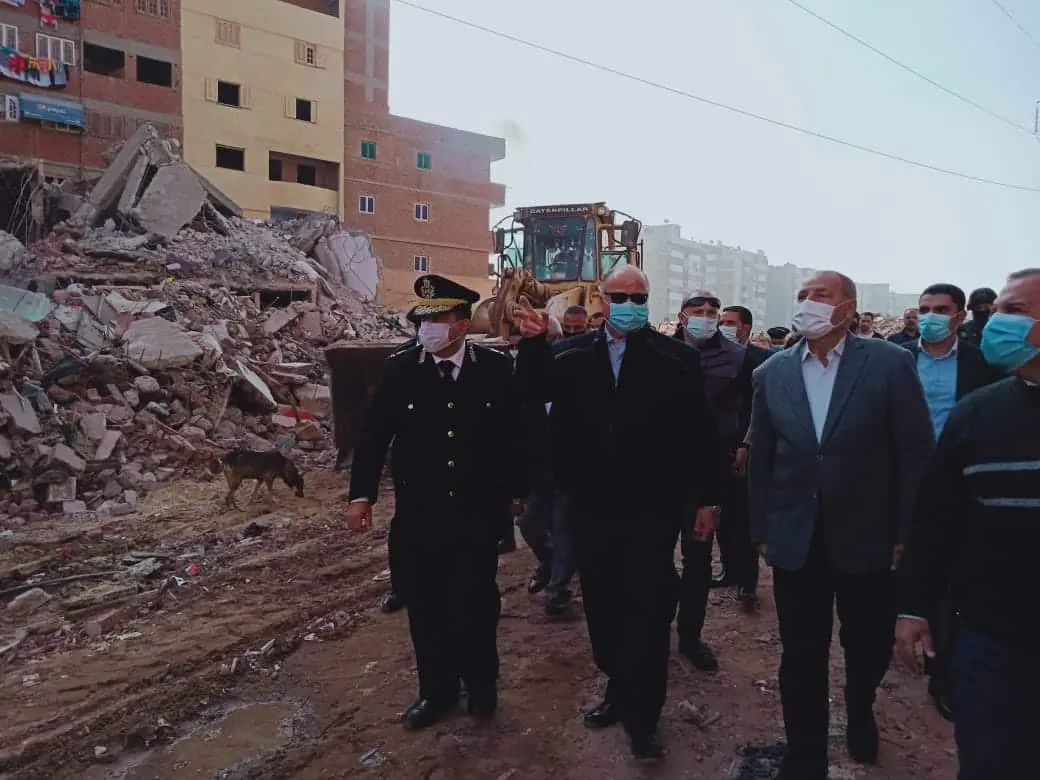 محافظ القاهرة : إزالة ٥١٦ عقارا بمنطقة عزبة الهجانة لإقامة محور الوفاء والأمل