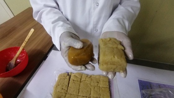 مياه أسيوط .. إعادة تدوير الزيوت “صناعة الصابون ” لسلامة شبكات الصرف الصحى