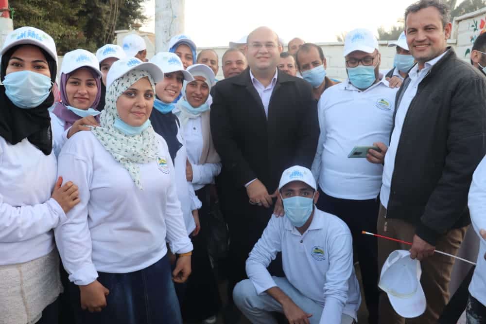 البدرشين تتجمل .. نائب محافظ الجيزة يتفقد مبادرة "فتيات صناع قرار" (صور)