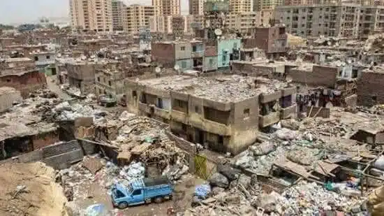محافظ القاهرة: إزالة 473 منزلاً بعزبة الهجانة تتعارض مع إقامة محور الوفاء والأمل وتسكين 993 أسرة بالسلام