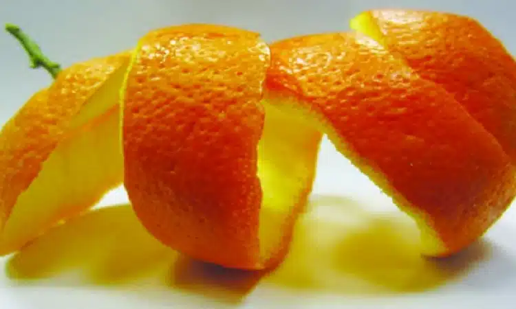 تعرف على .. الفوائد المذهله لقشر البرتقال .. منها إنقاص الوزن و تعزيز صحة العبن الرئة