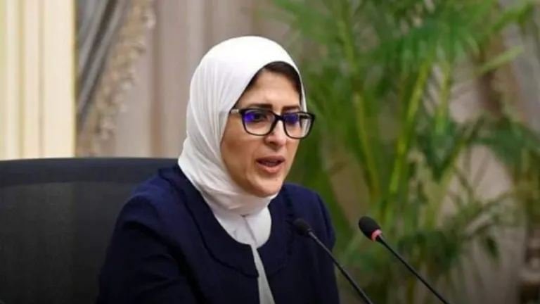 الصحة: 11 ألف طبيب شاركوا فى "ويبينار" تحديث بروتوكول علاج أعراض كورونا