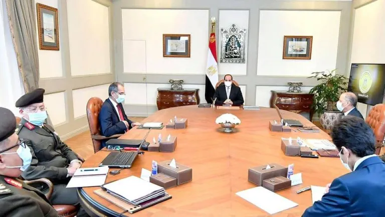 السيسي يوجه بالاستغلال الأمثل لتطبيقات القمر الصناعي «طيبة-1» .. يطلع علي تطورات "منظومة شبكة الاتصالات الفضائية