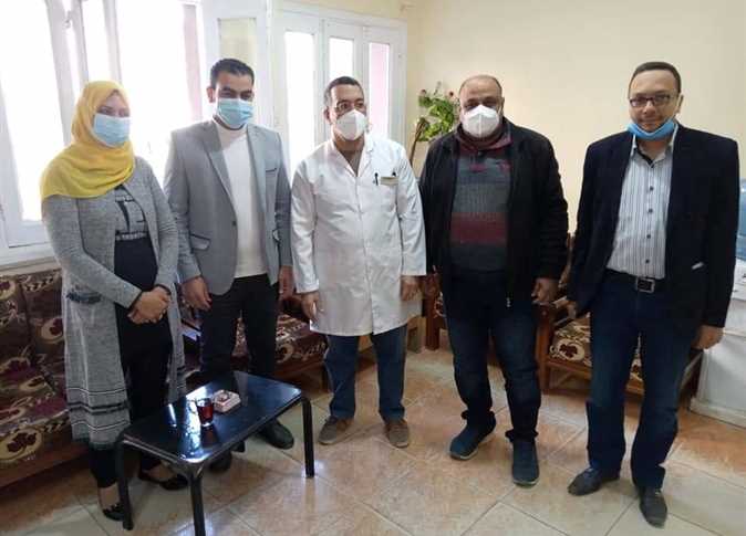 انقطاع الكهرباء عن العناية المركزة.. محافظ المنوفية ينتقل لمستشفى شبين التعليمي.. بالصور