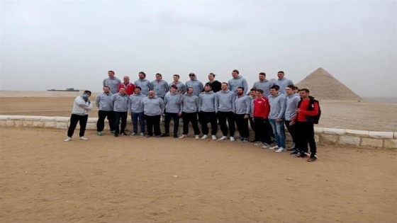 منتخب سويسرا يزور منطقة الأهرامات