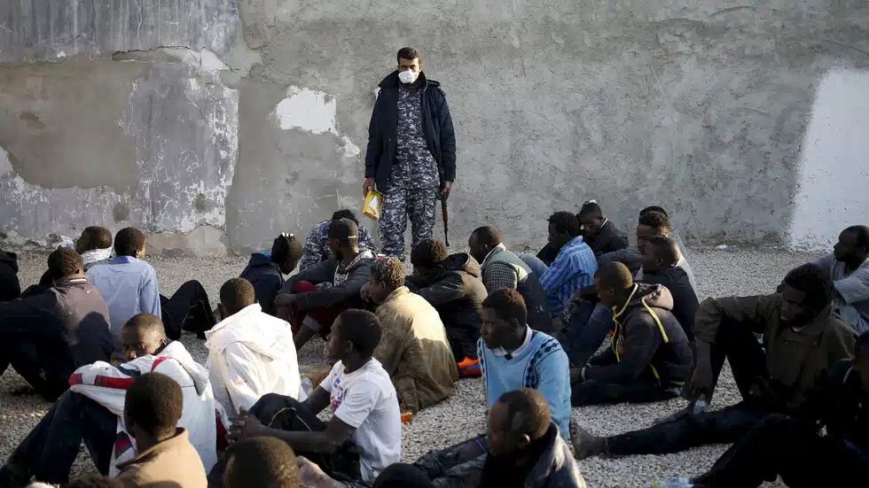 ننشر بالأسماء .. اختطاف 33 مصرياً فى ليبيا .. العصابات تساوم أسر المحتجزين وفق تسجيل صوتى