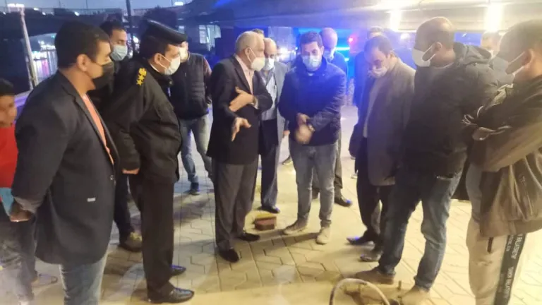شاهد بالصور .. جولة مسائية لمحافظ الجيزة لمتابعة الحالة العامة للشوارع وأعمال تطوير شارع النيل