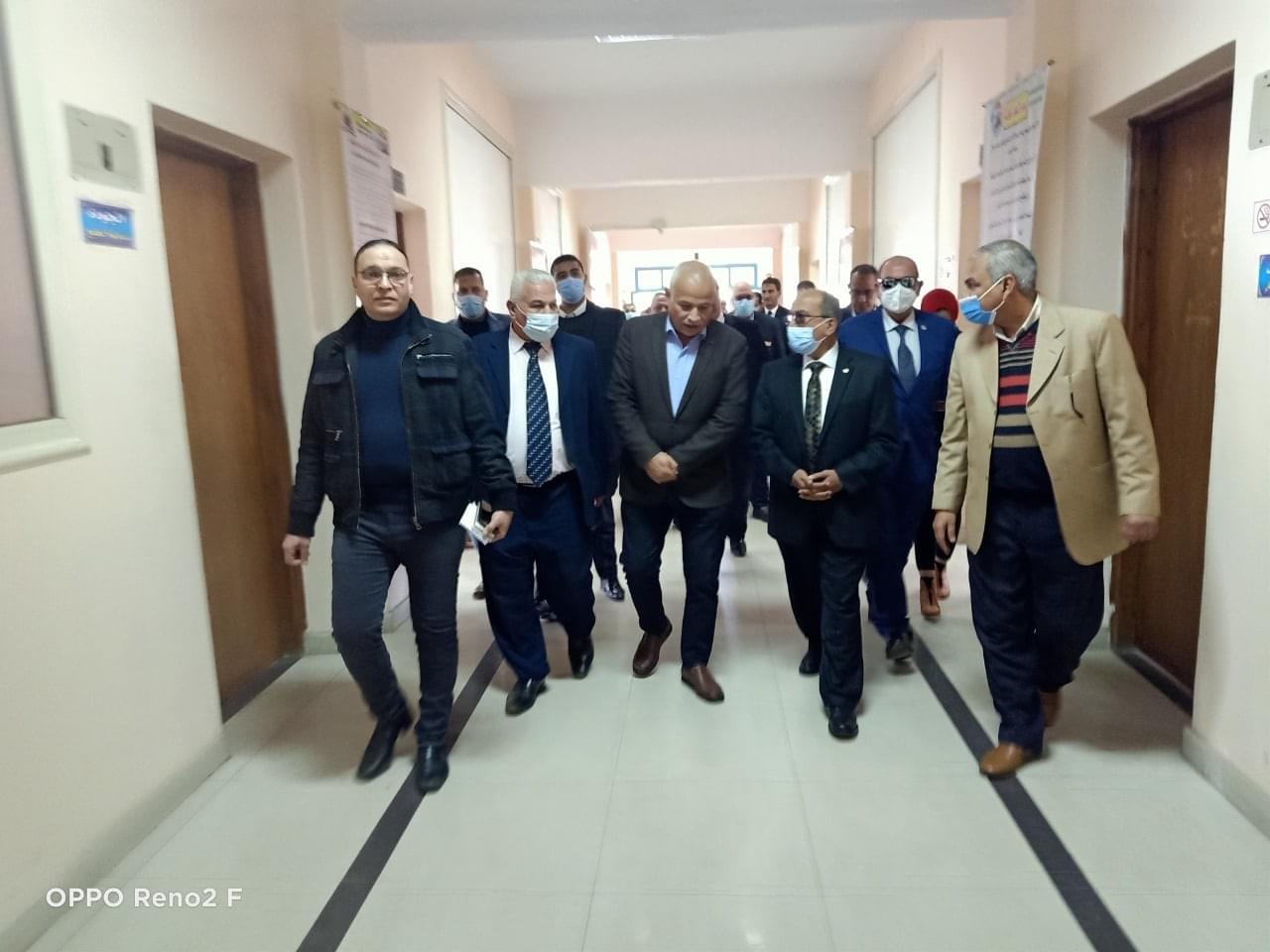 لهذه الأسباب .. رئيسا شركتى مياه الشرب والصرف الصحي بالإسكندرية فى زيارة للمدرسة الفنية بالبحيرة