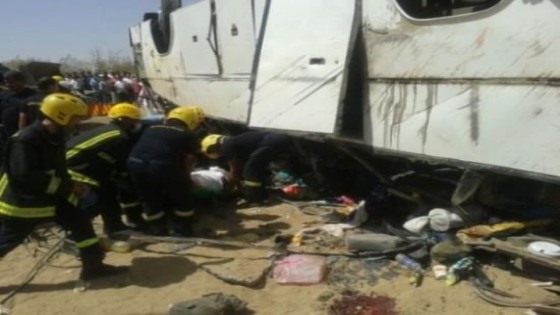 الخارجية: وفيات وإصابات في انقلاب حافلة على متنها 16 مصرياً بالسعودية